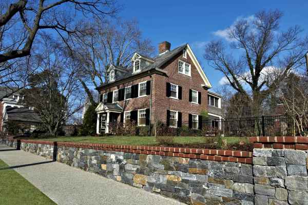 retaining wall