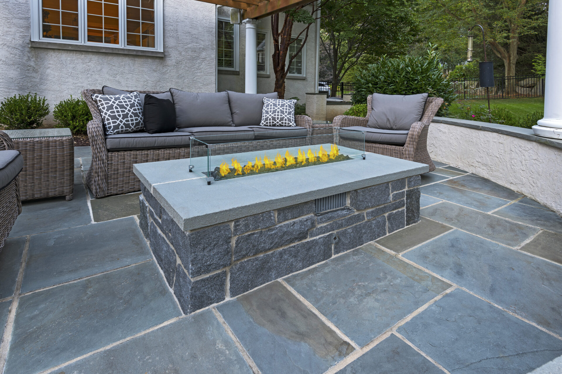 7 Great Ideas for Creating a Beautiful Outdoor Living Area