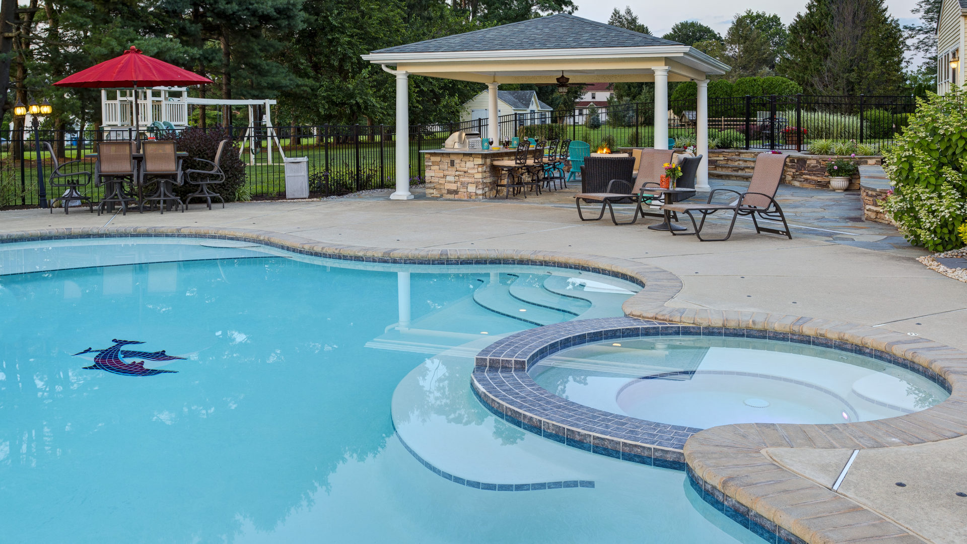 8 Great Additional Features to Upgrade an Outdoor Pool